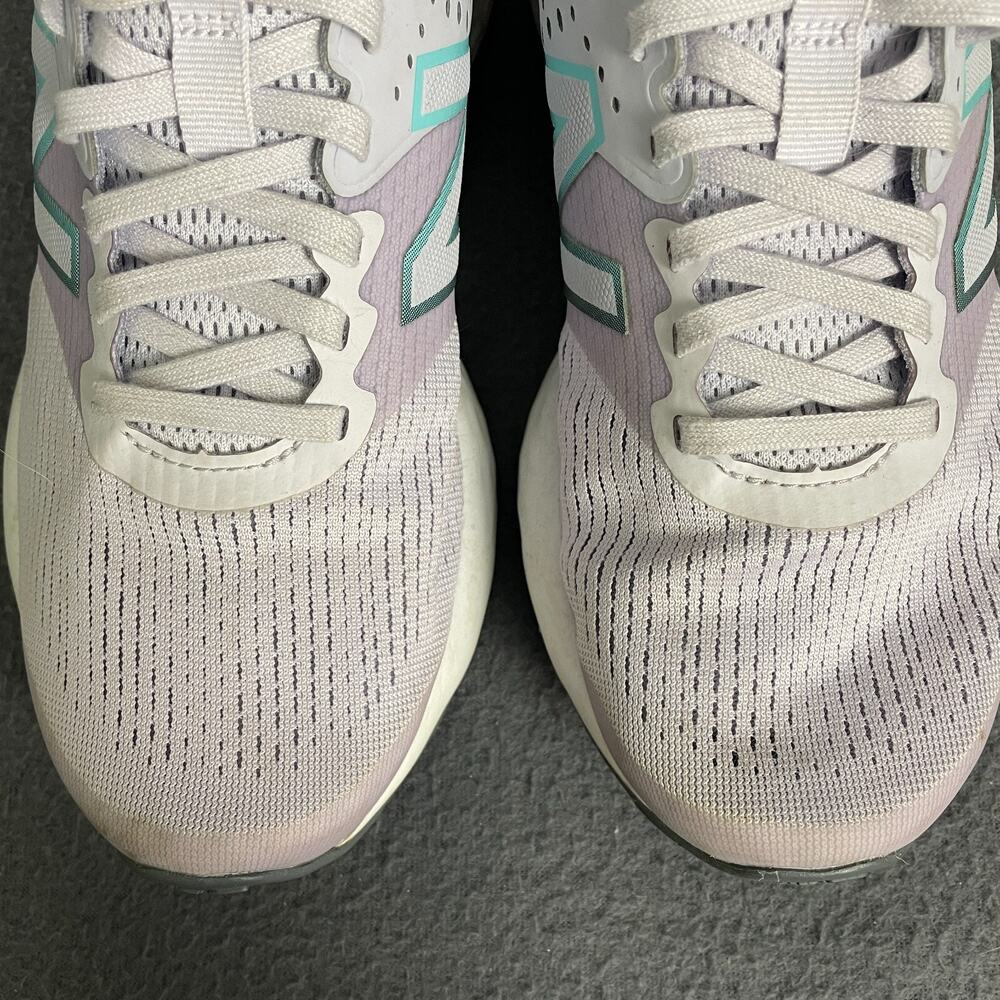 New Balance 520v7 W520RG7 Sneakers Women US 7.5 White Gray Low Top Running Shoes - Picture 4 of 14